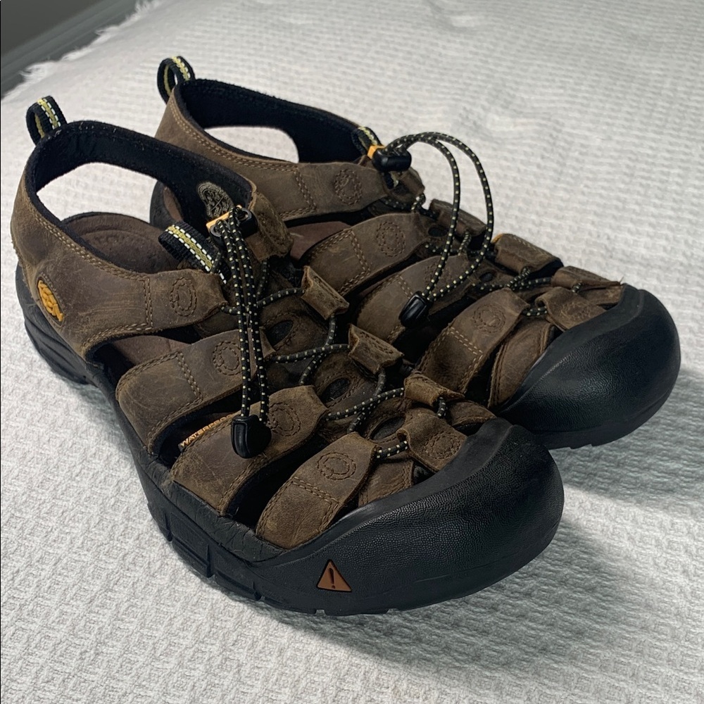 Keen Newport leather sandal size 11.5